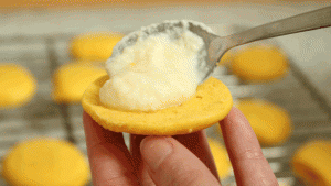 Lemon Whoopie Pies
