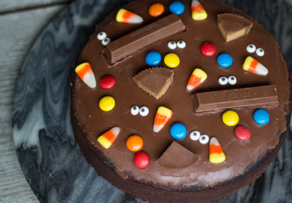 bh Medalje Tante Halloween Chokoladekage - som holder øje med dig